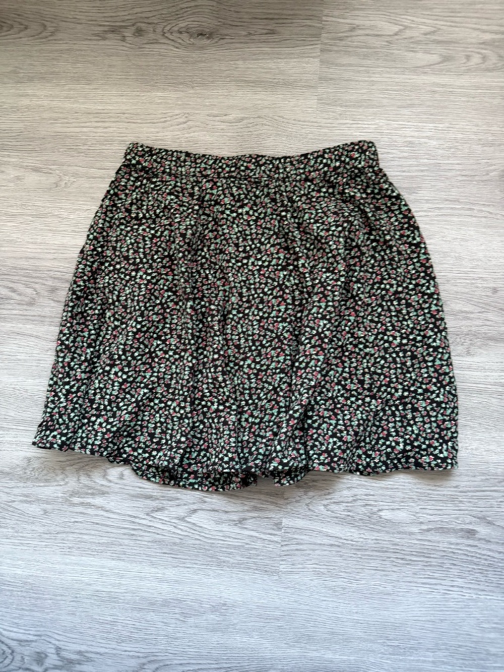 American Eagle Flutter Mini Skirt